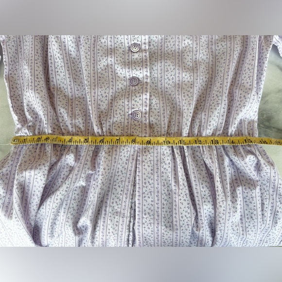 ⚡️Vintage⚡️ Handmade Long Sleeve Lavender Floral Cotton Midi Dress - Picture 5 of 8